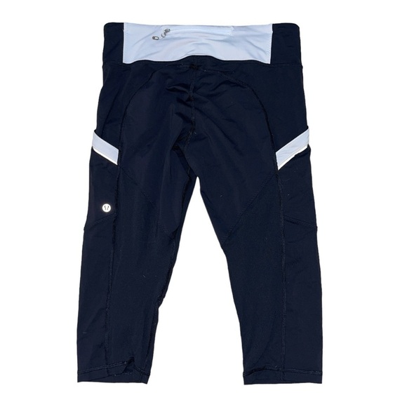 Lululemon Athletica Run: Mod Moves Crop in Black / White women’s size 8 - Picture 9 of 14